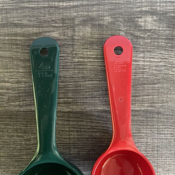 Set Of 2 Carlisle Measure Miser Plastic Spoons Red 2oz 4924 Green 4oz 4928 - Picture 3 of 9